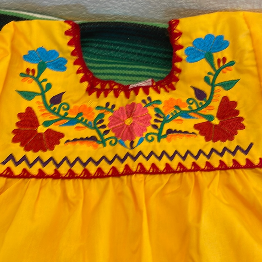 Size 9-10 years old girls Mexican blouse